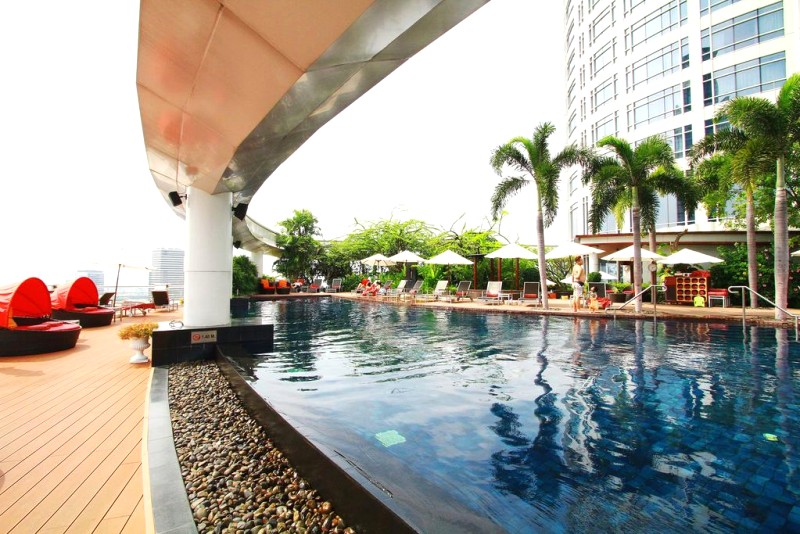 3N2Đ Bangkok: Centara Grand, vé máy bay khứ hồi, buffet sáng - chỉ từ 6.799.000đ/khách.